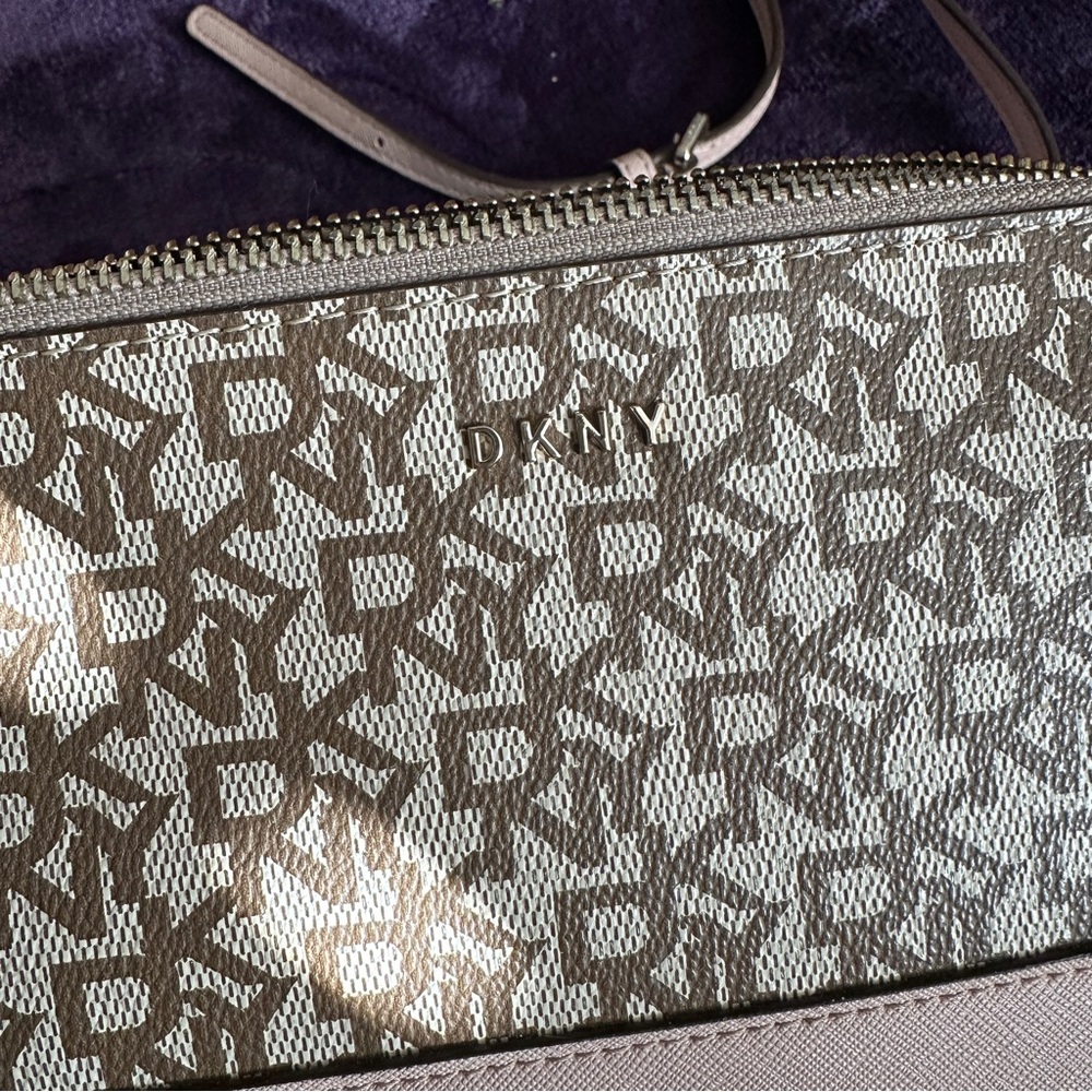 DKNY Stylish Beige and Blush/Pink Designer Crossbody Bag
